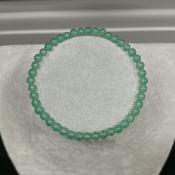 Green Aventurine Beaded Stretch Bracelet Natural Green Aventurine Gemstone Beads - Picture 3 of 12